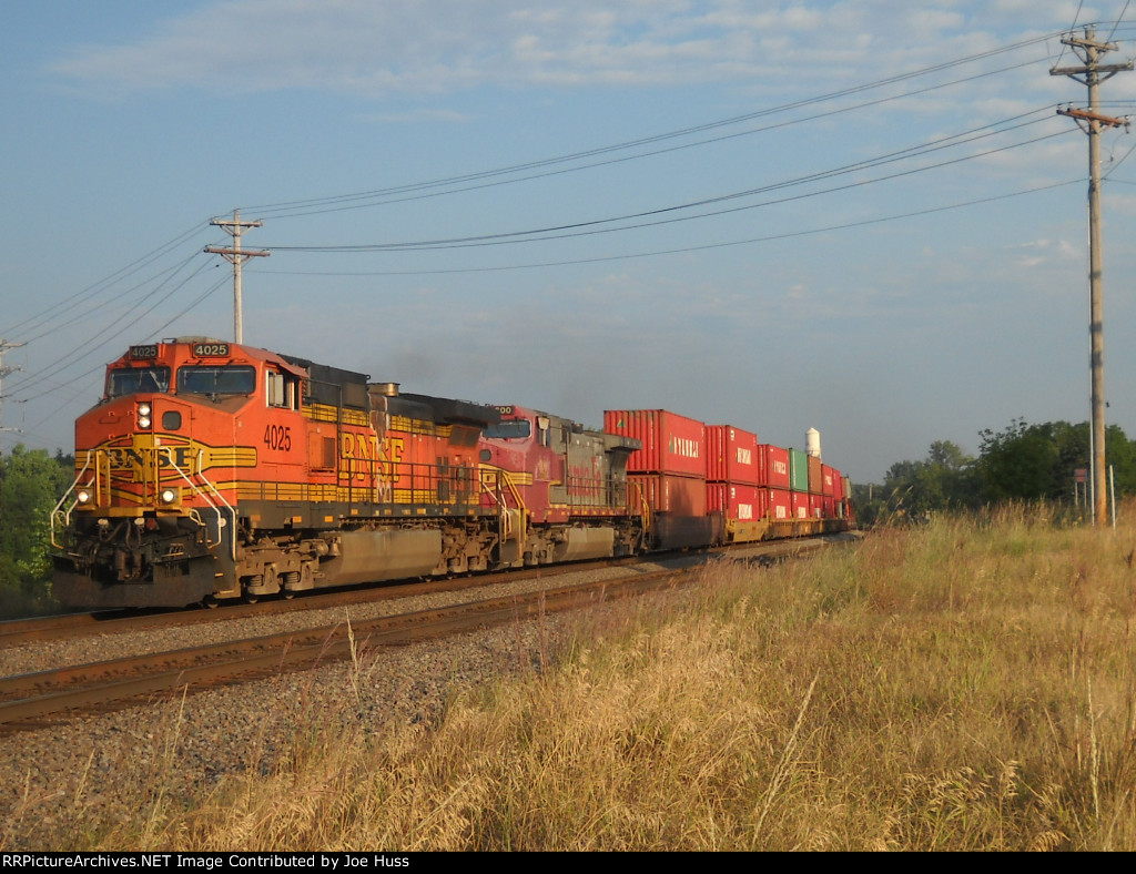 BNSF 6631 East